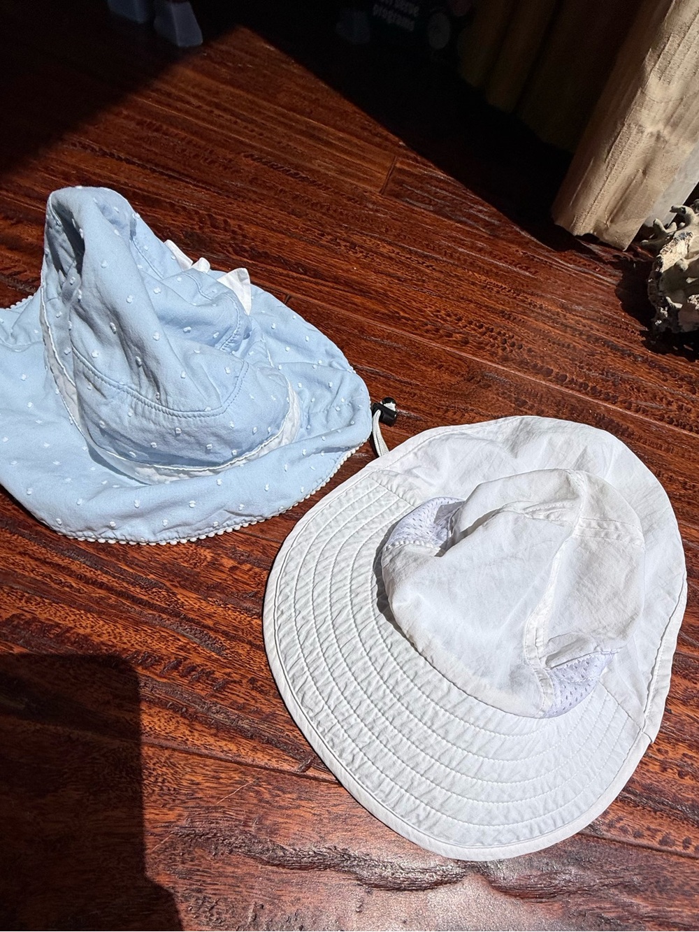 Janie and Jack Light Blue & White Kids Sun Hats